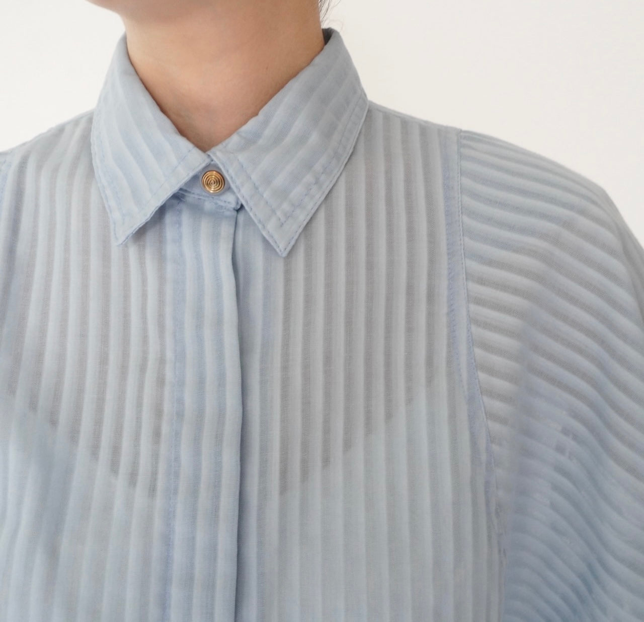 90s Striped Blue Shirt