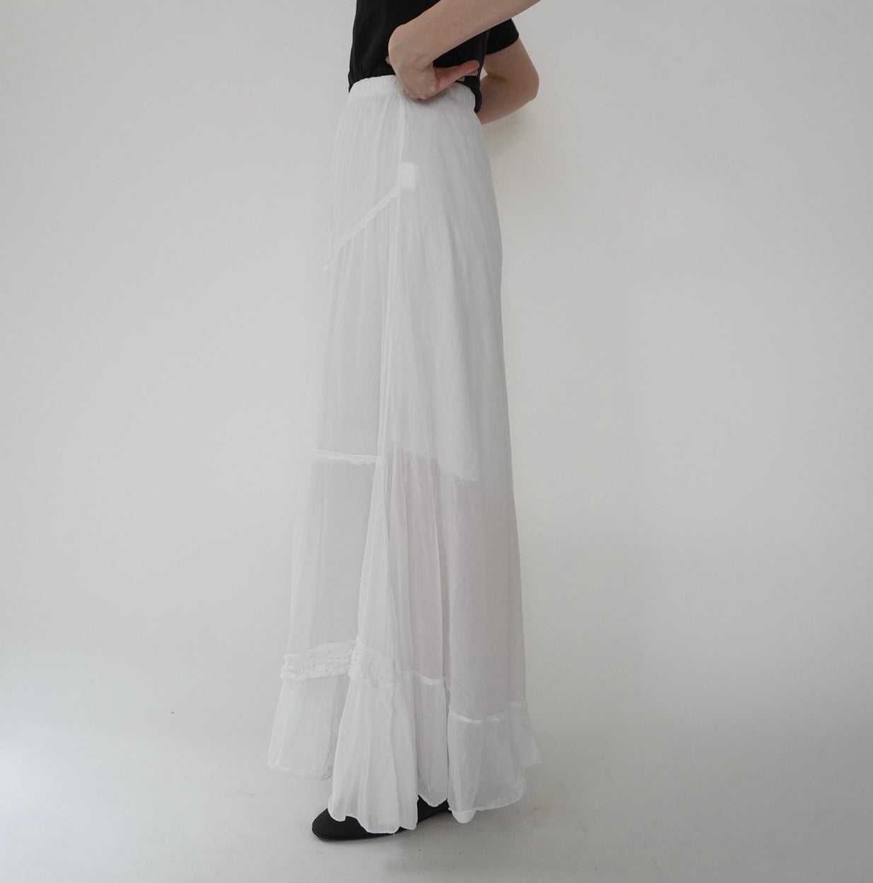 90s Cotton Lace Design Skirt Made in Italy