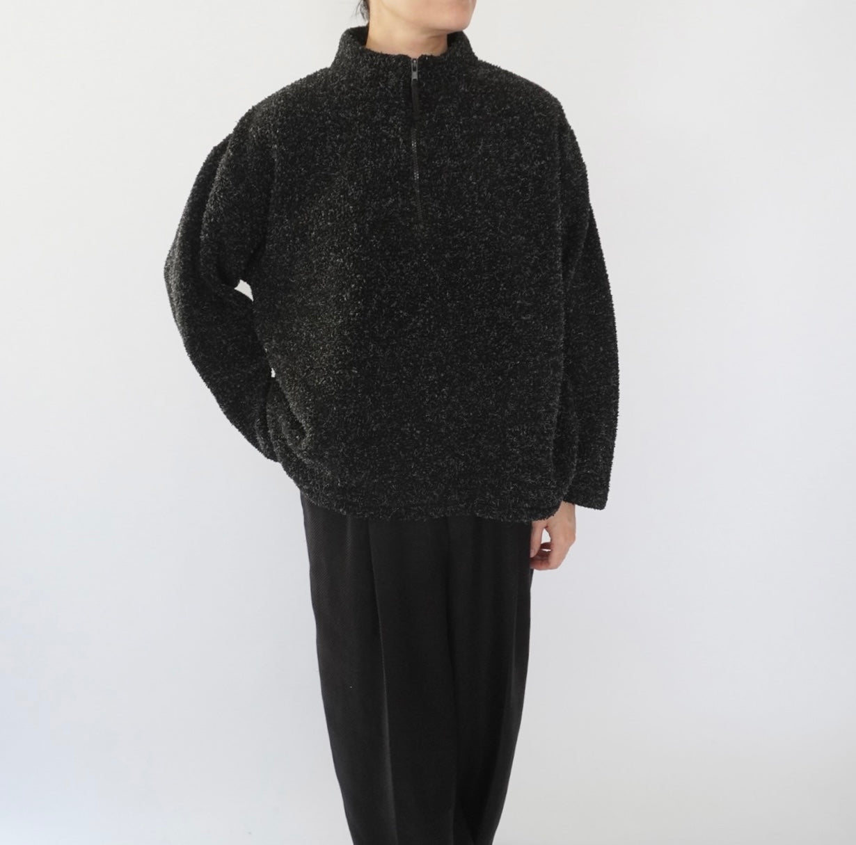 90s Black x White  Fleece Top