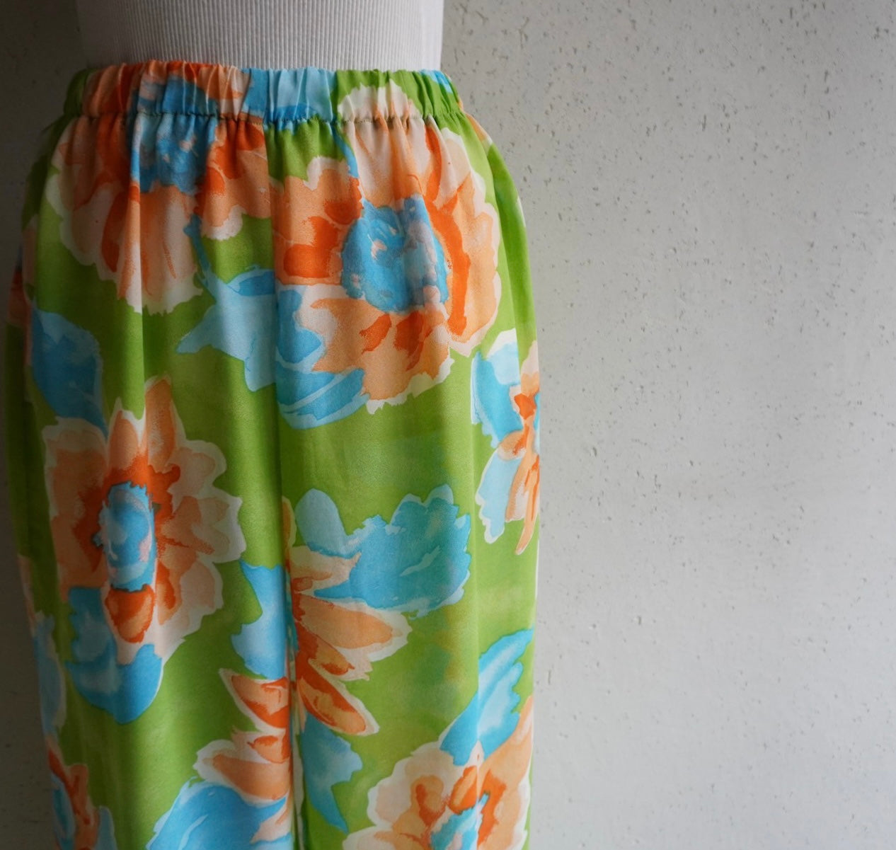 90s EURO Floral Print Pants
