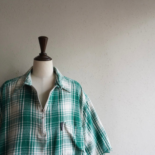 90s Zipped Pullover Shirt