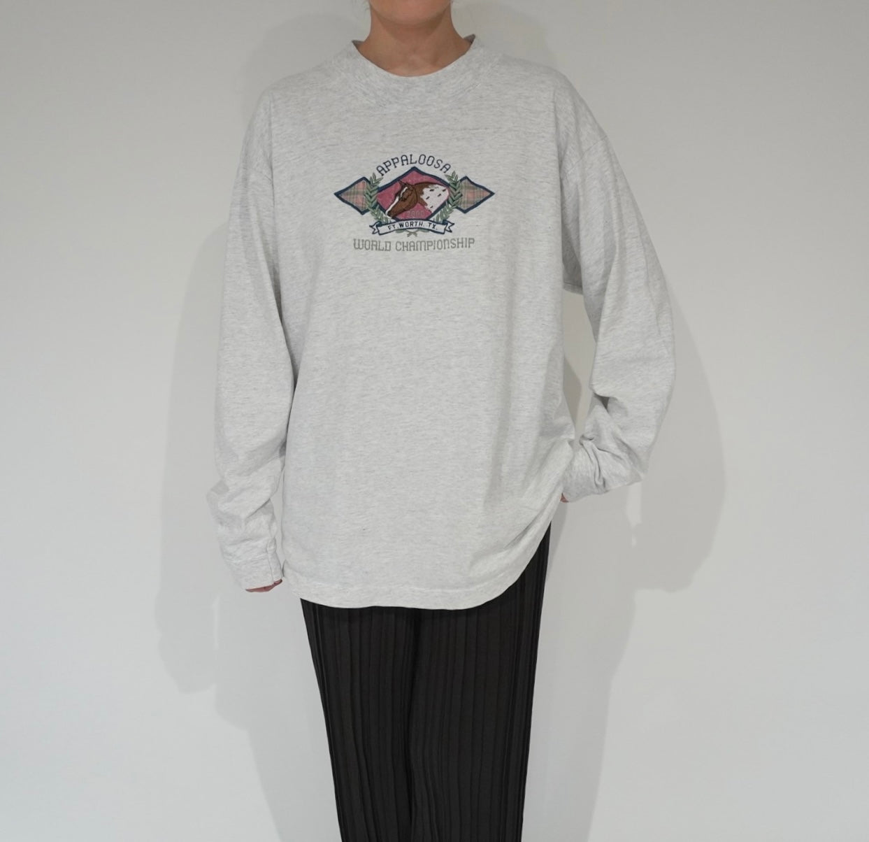 00s Embroidery Long Sleeves T-shirt Made in USA