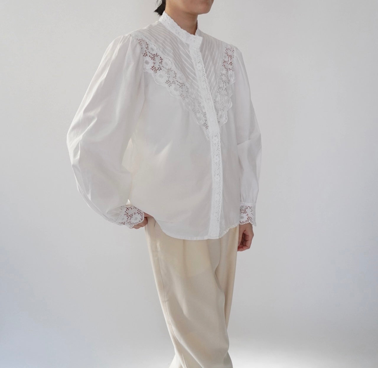 90s EURO Lace Design Blouse
