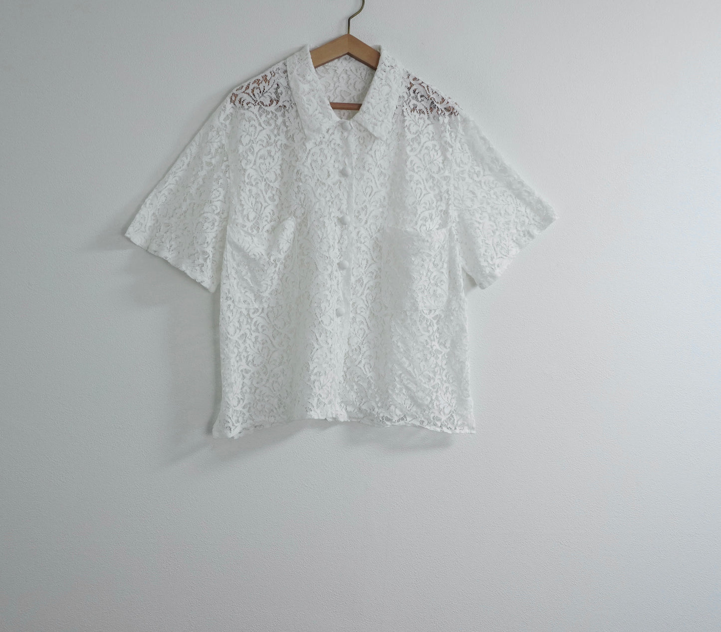 90s Lace Design Shirt