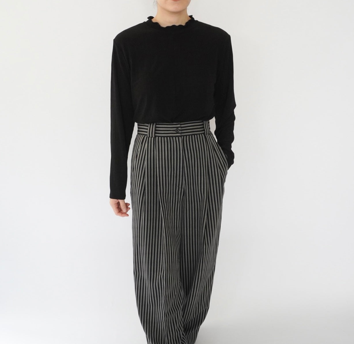 90s Black Design Top