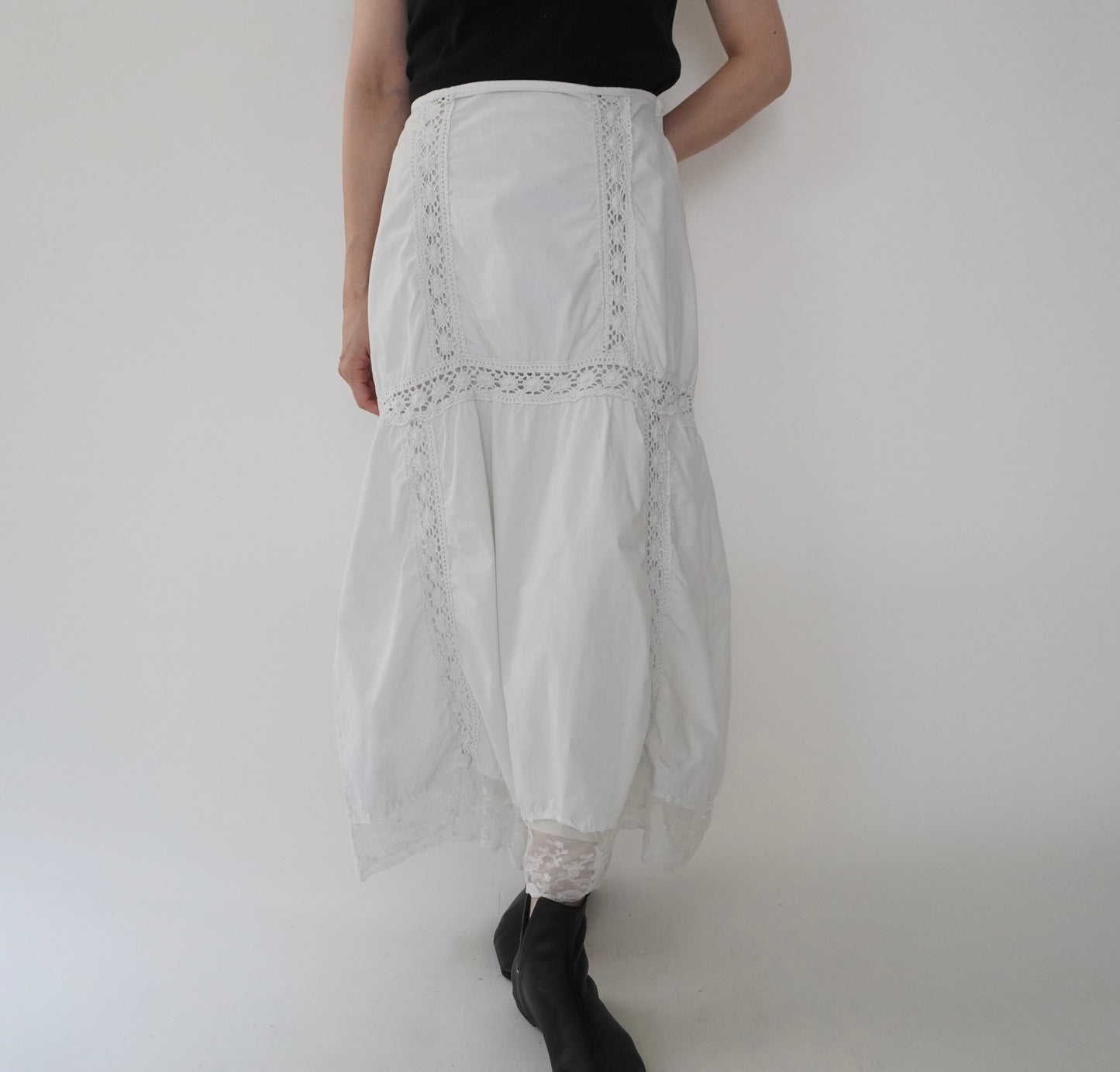 80s Lace Design Skirt Made in Italy