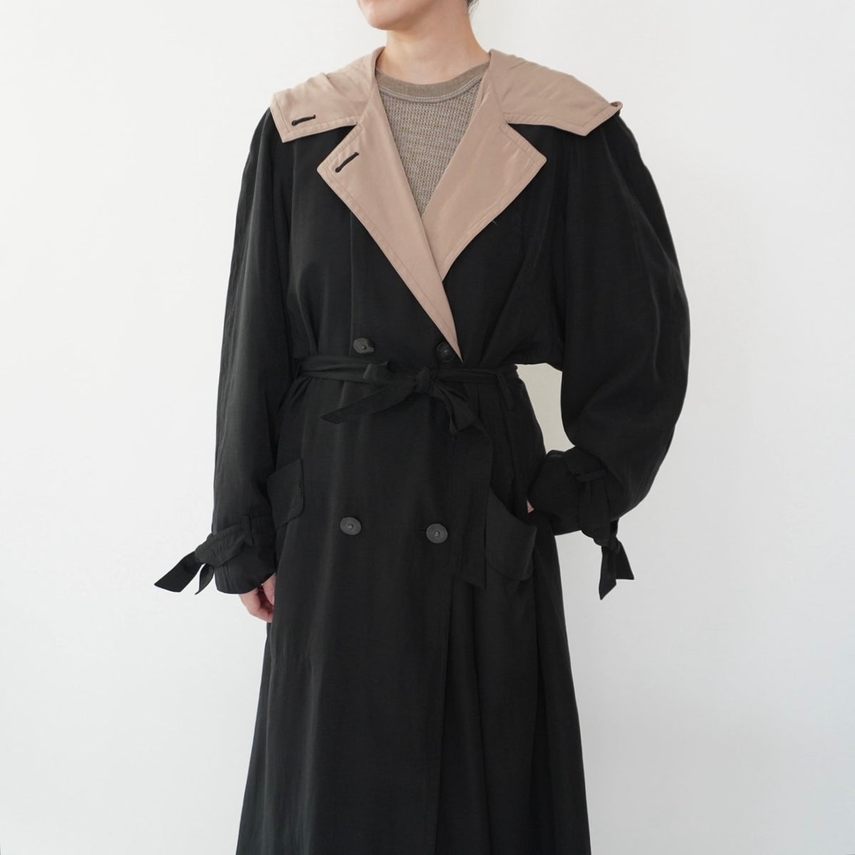 90s Black Design Maxi Coat