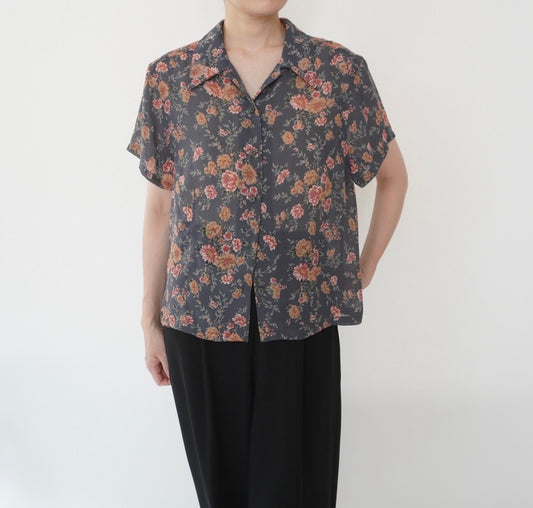 90s Floral Print Shirt