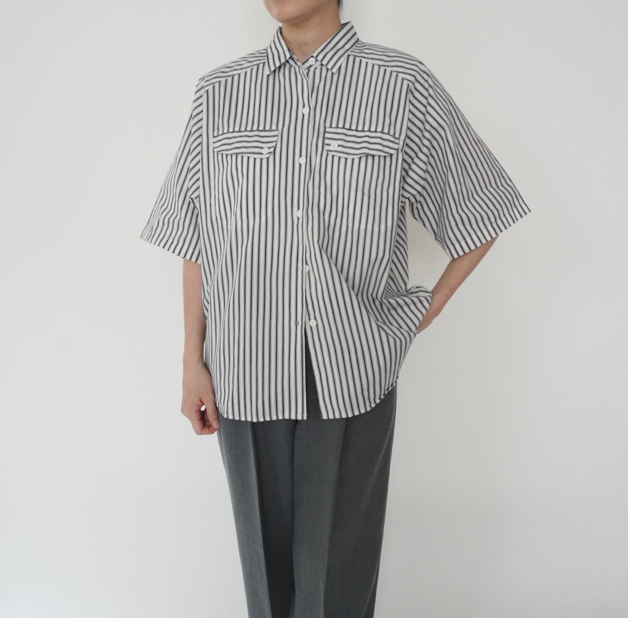 90s Striped Design Shirt