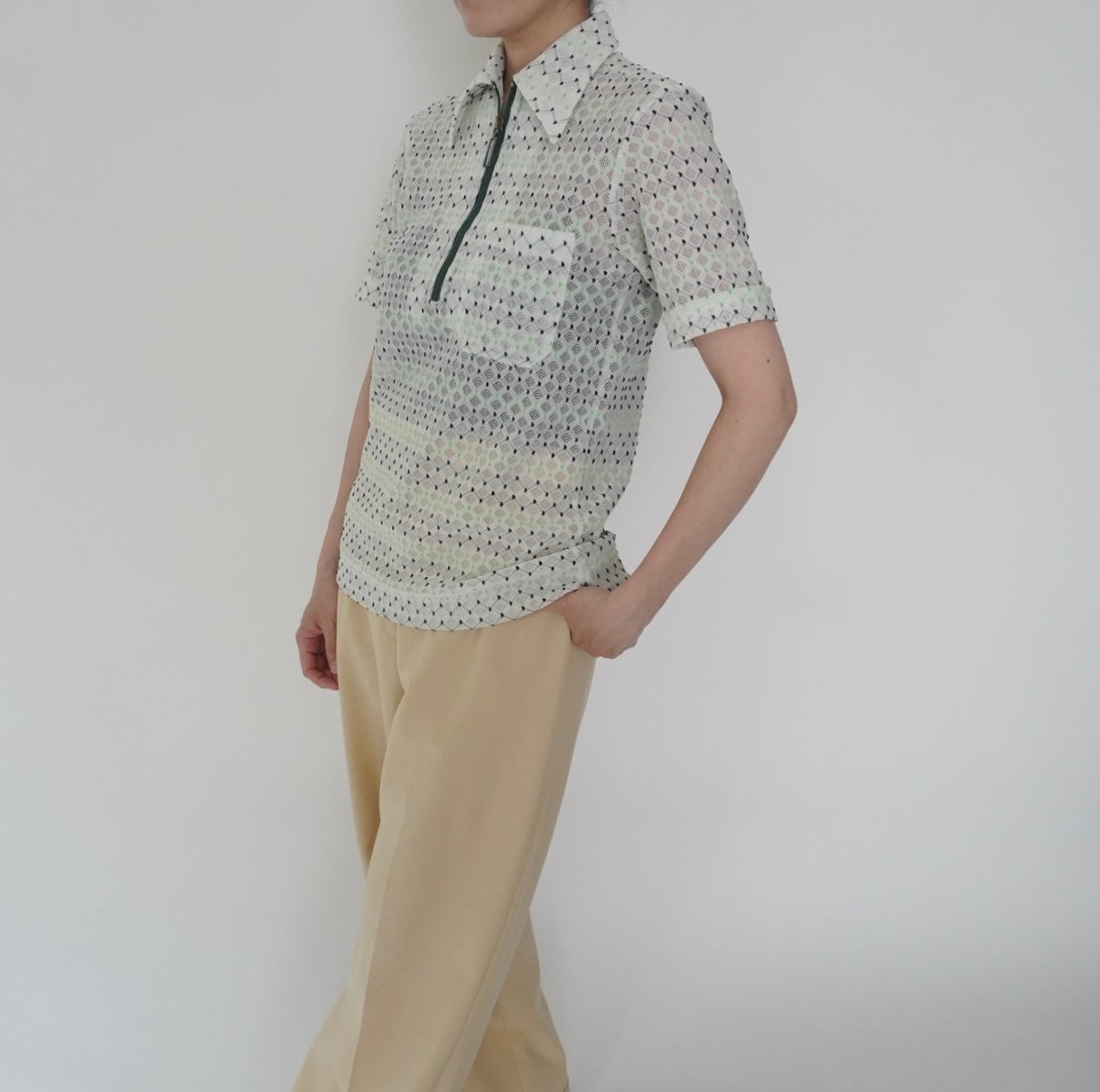 70s Pattern Zip Top
