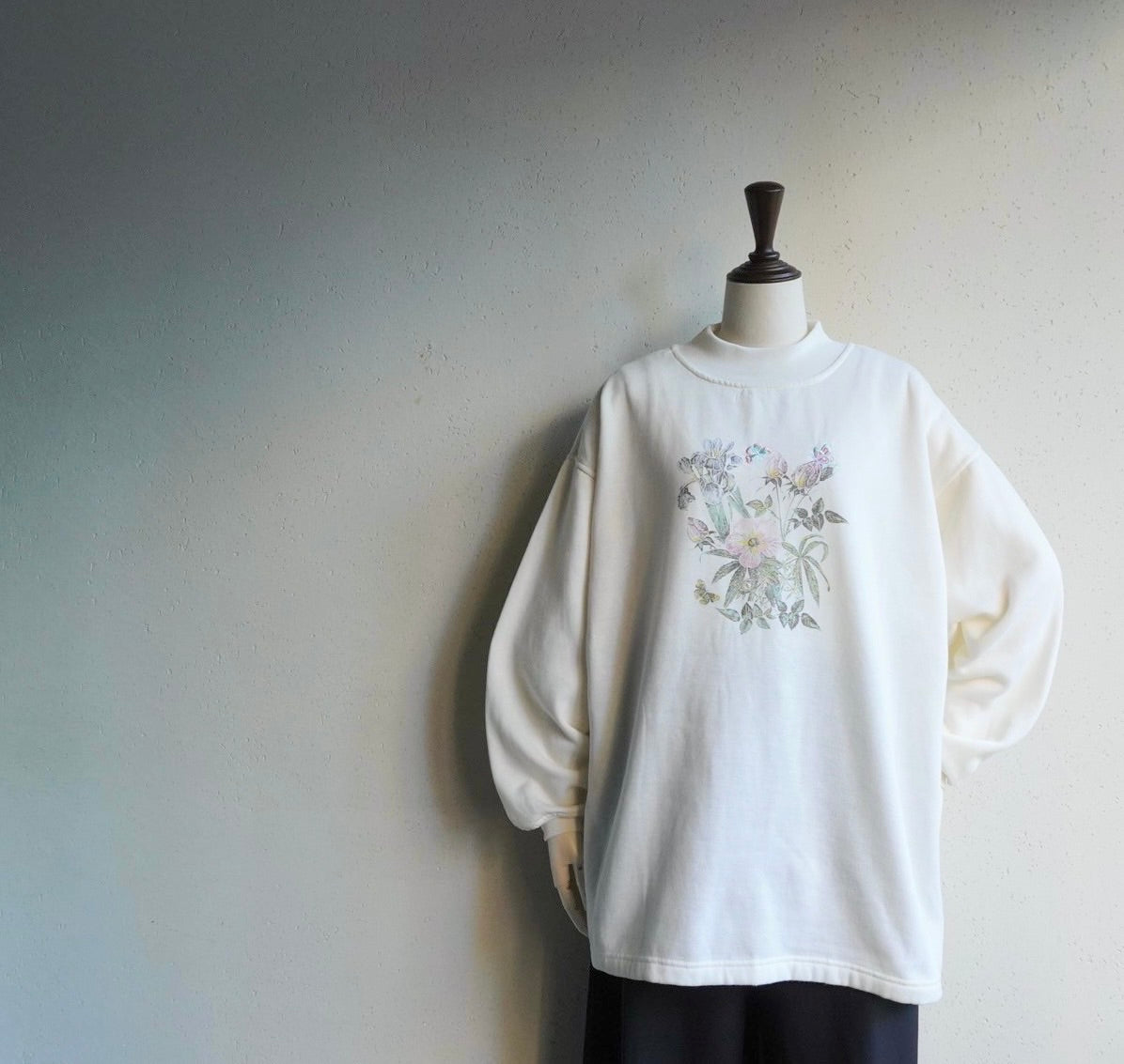 90s Printed Embroidery Sweater