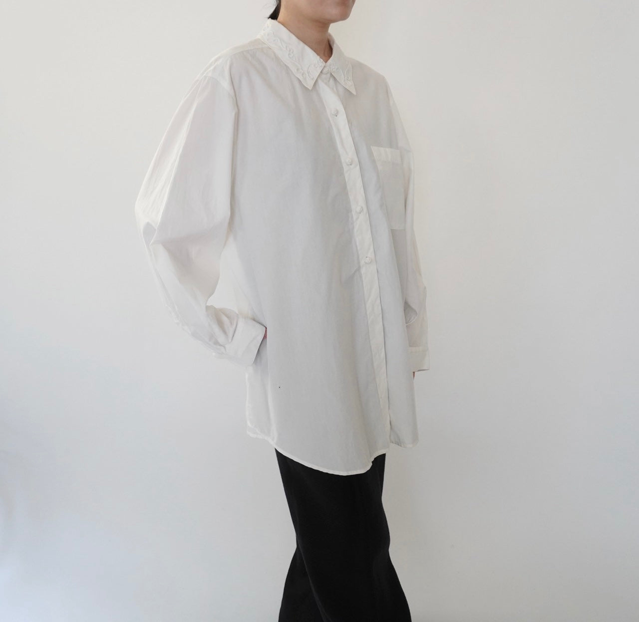 90s Embroidery Collar Shirt
