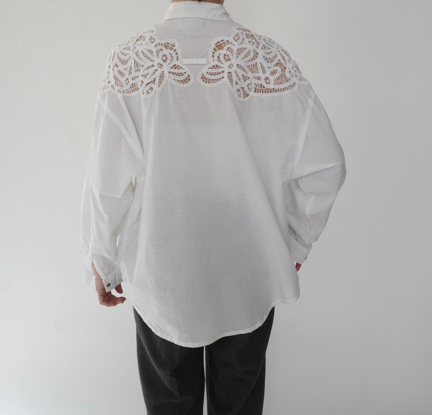 90s Lace Design Shirt