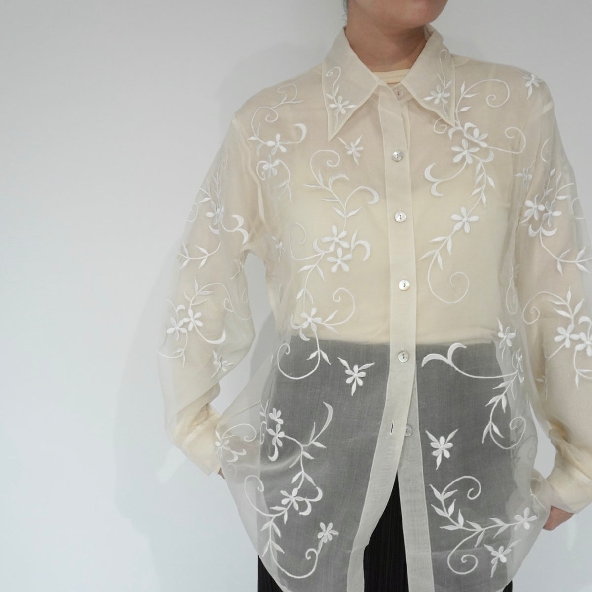 90s Embroidery Silk Shirt