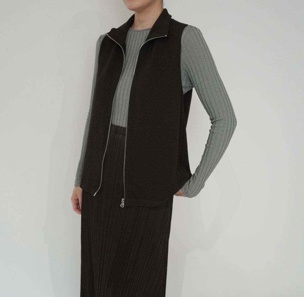 90s EURO Zipped Top、Vest Handloomed in California
