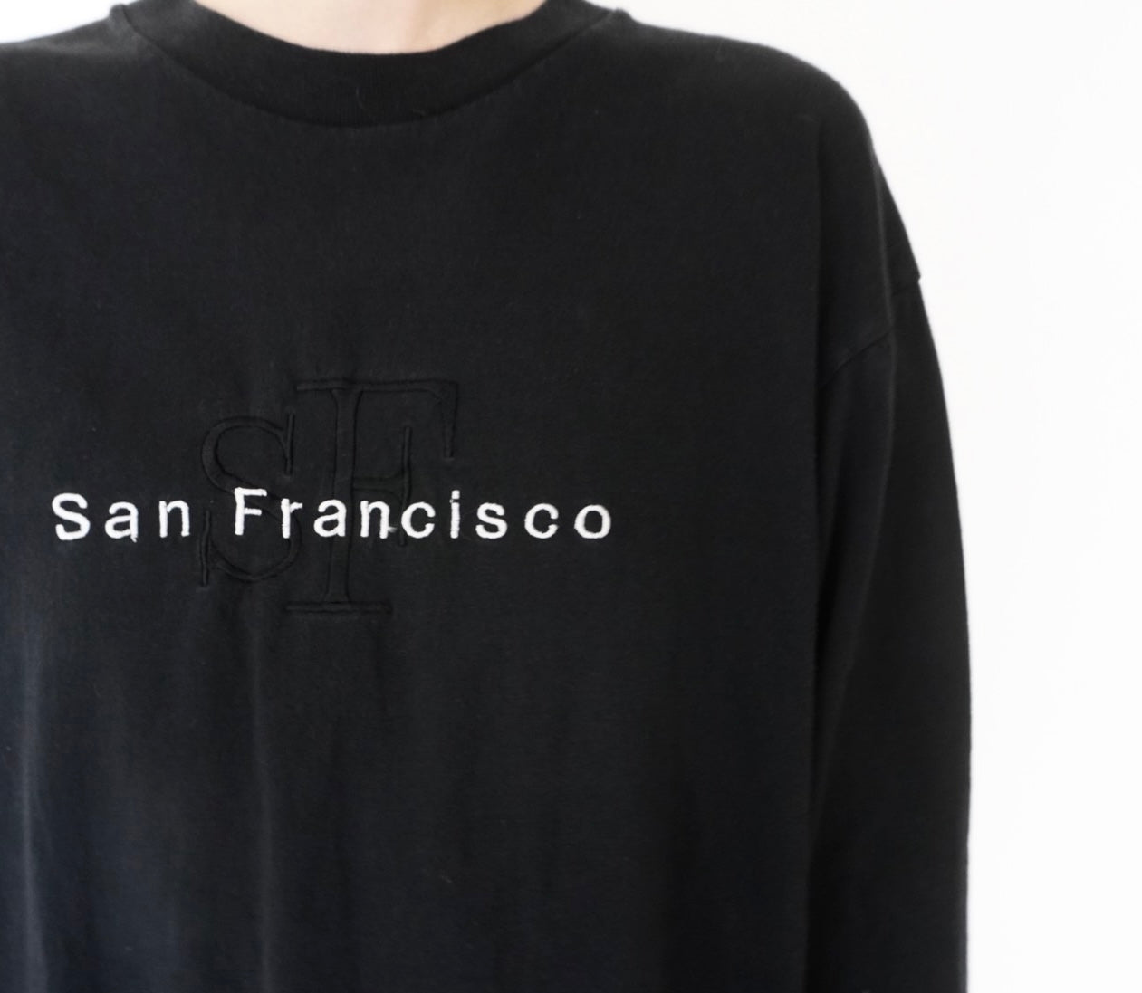 90s Embroidery Long Sleeves T-shirt Made in USA