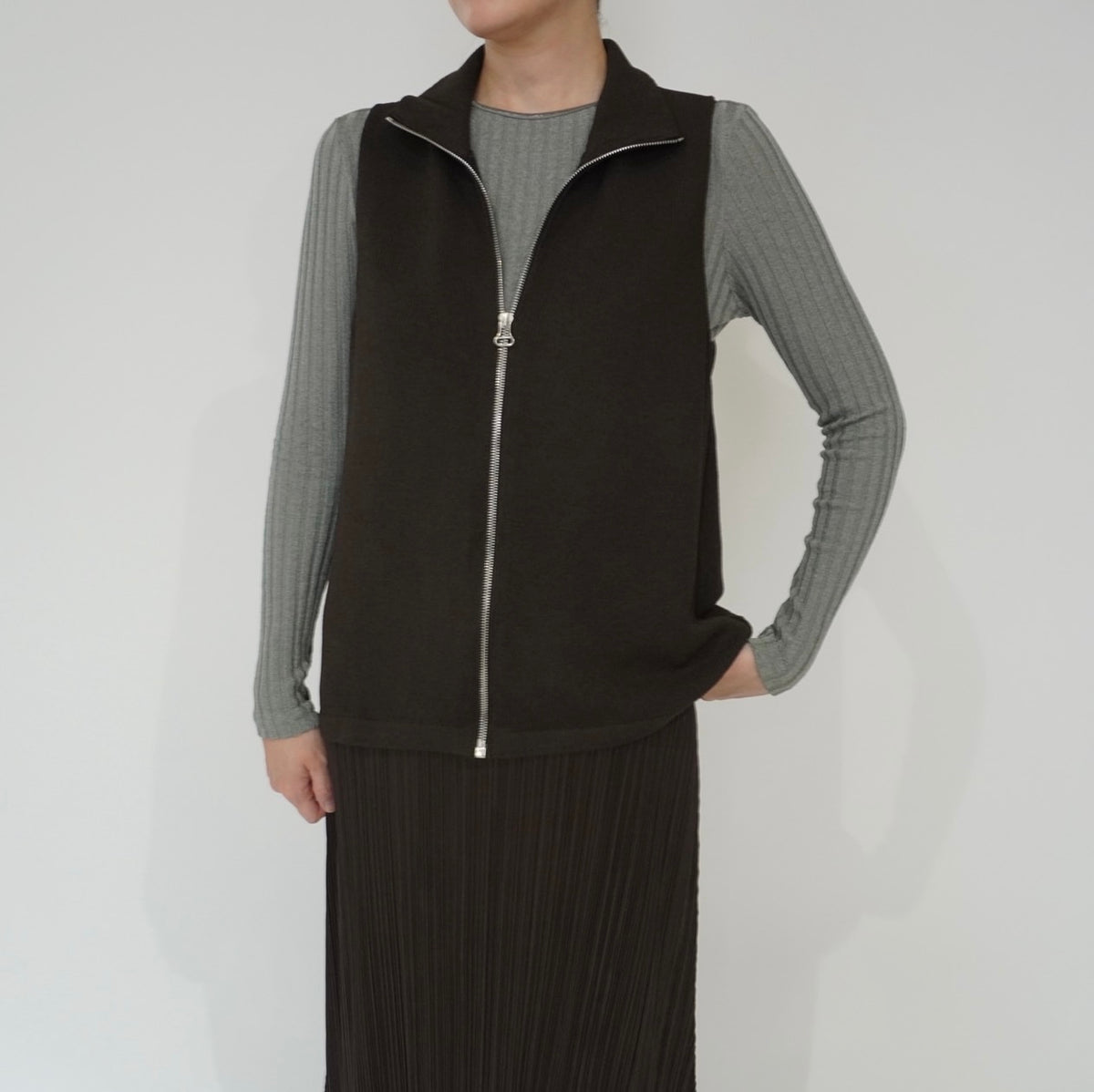 90s EURO Zipped Top、Vest Handloomed in California
