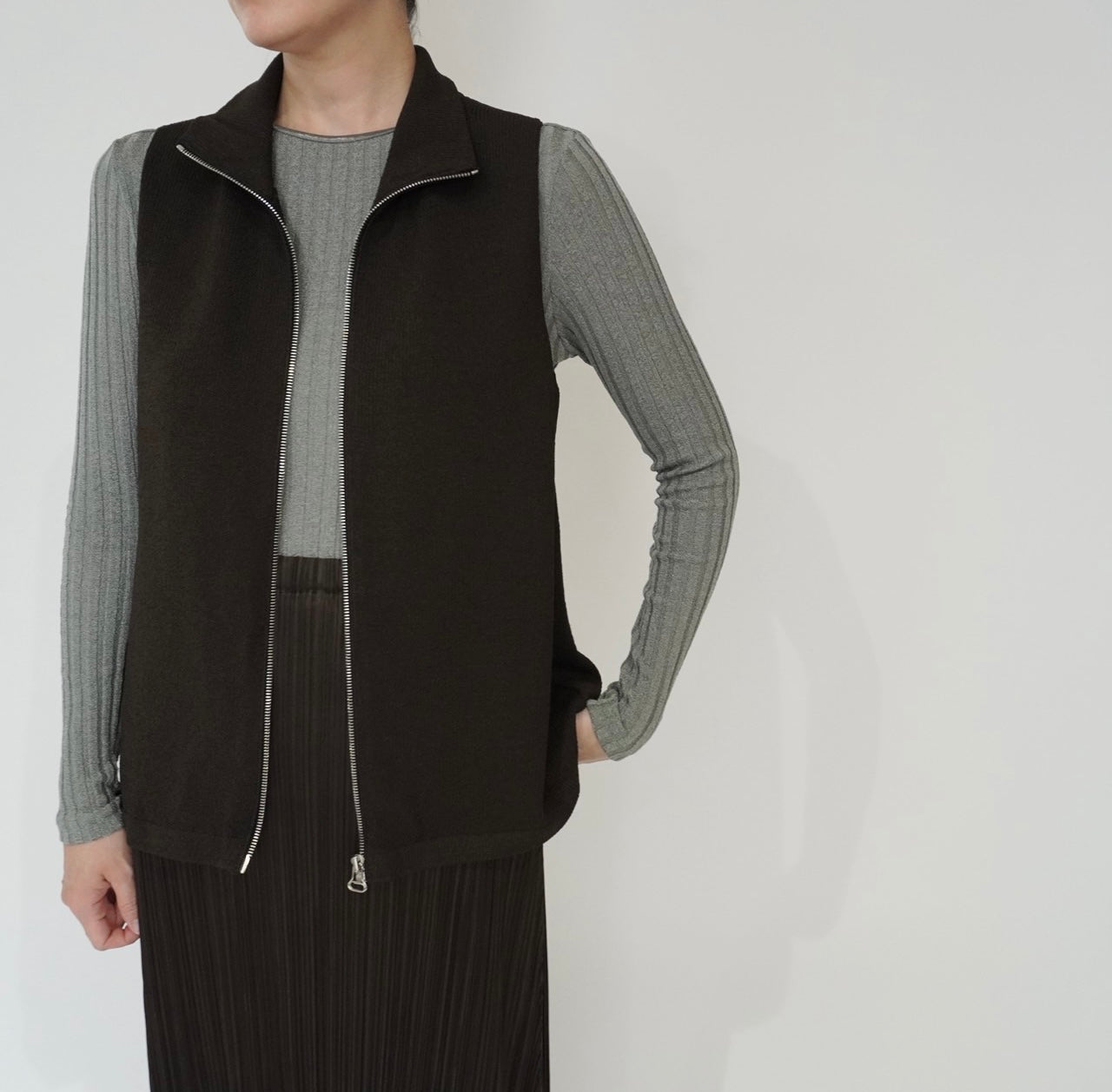 90s EURO Zipped Top、Vest Handloomed in California