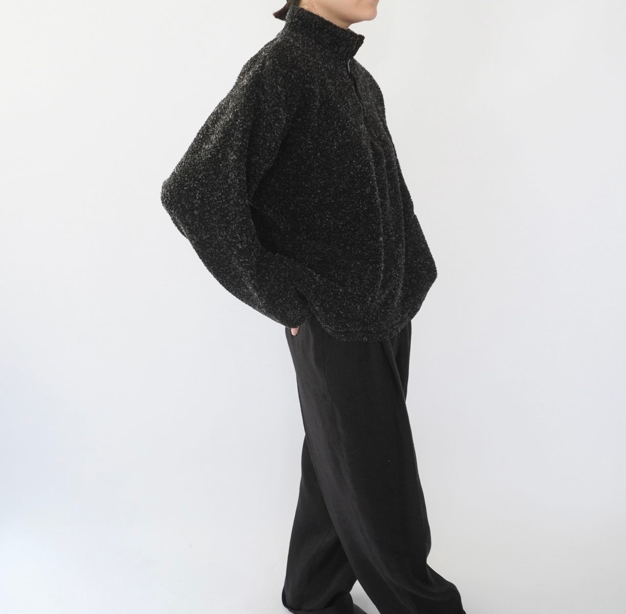 90s Black x White  Fleece Top