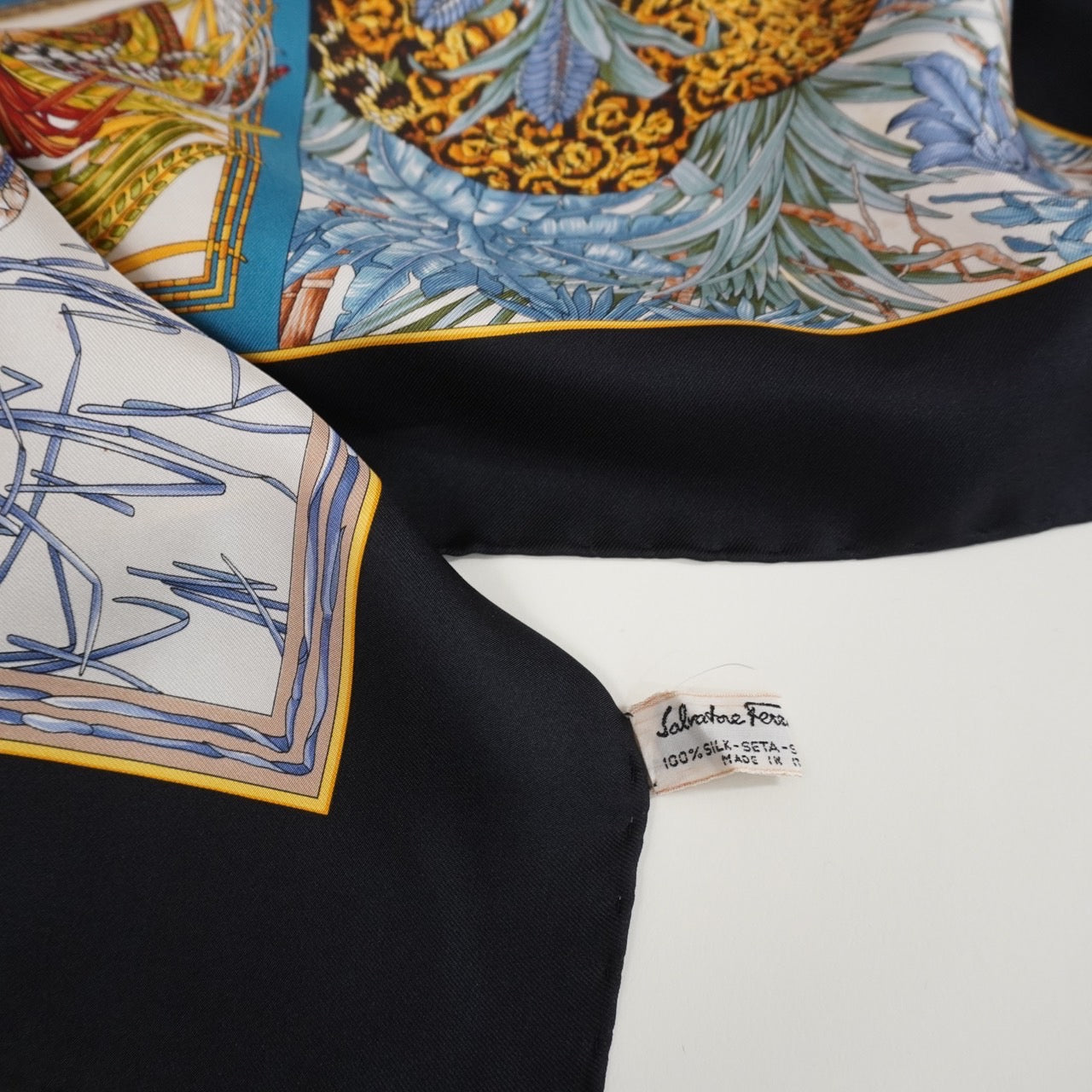 "Salvatore Ferragamo"Silk Scarf Made in Italy
