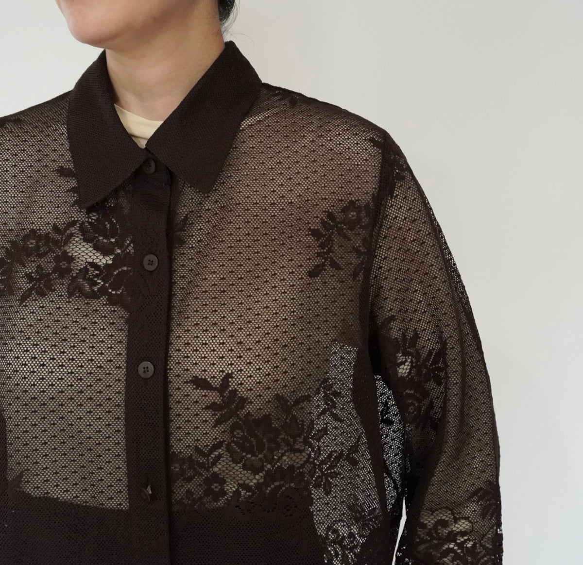 90s Lace Design Shirt