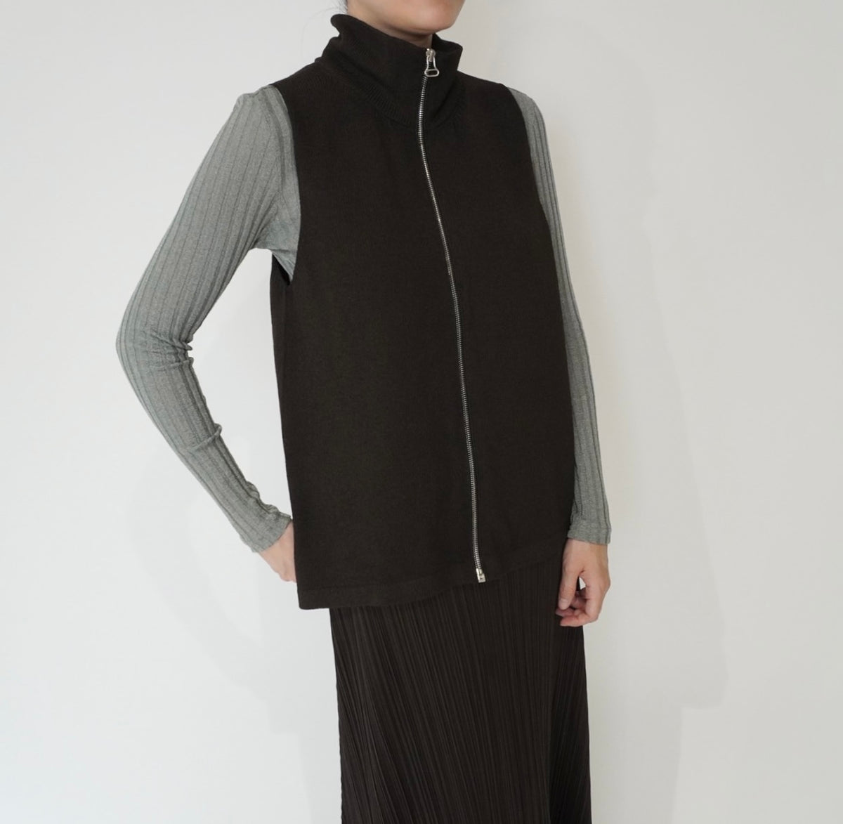 90s EURO Zipped Top、Vest Handloomed in California