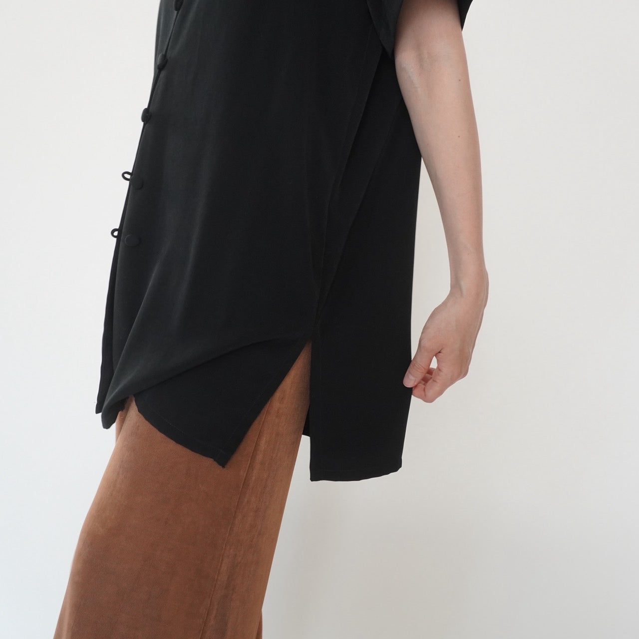 90s Black Design Shirt
