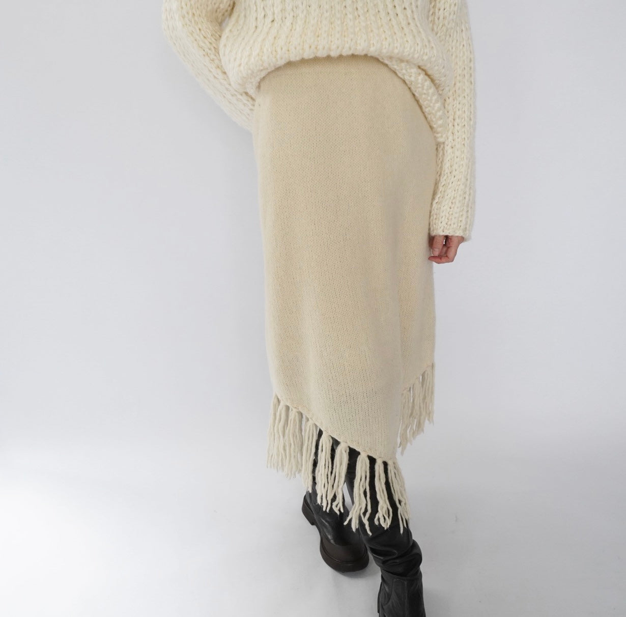 80s Ivory Fringe Skirt