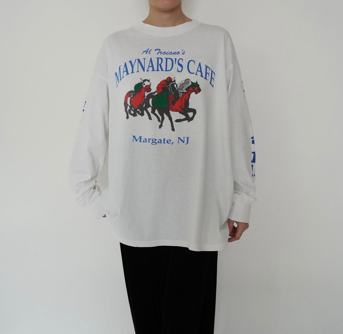 90s Long Sleeves Printed T-shirt Made in USA