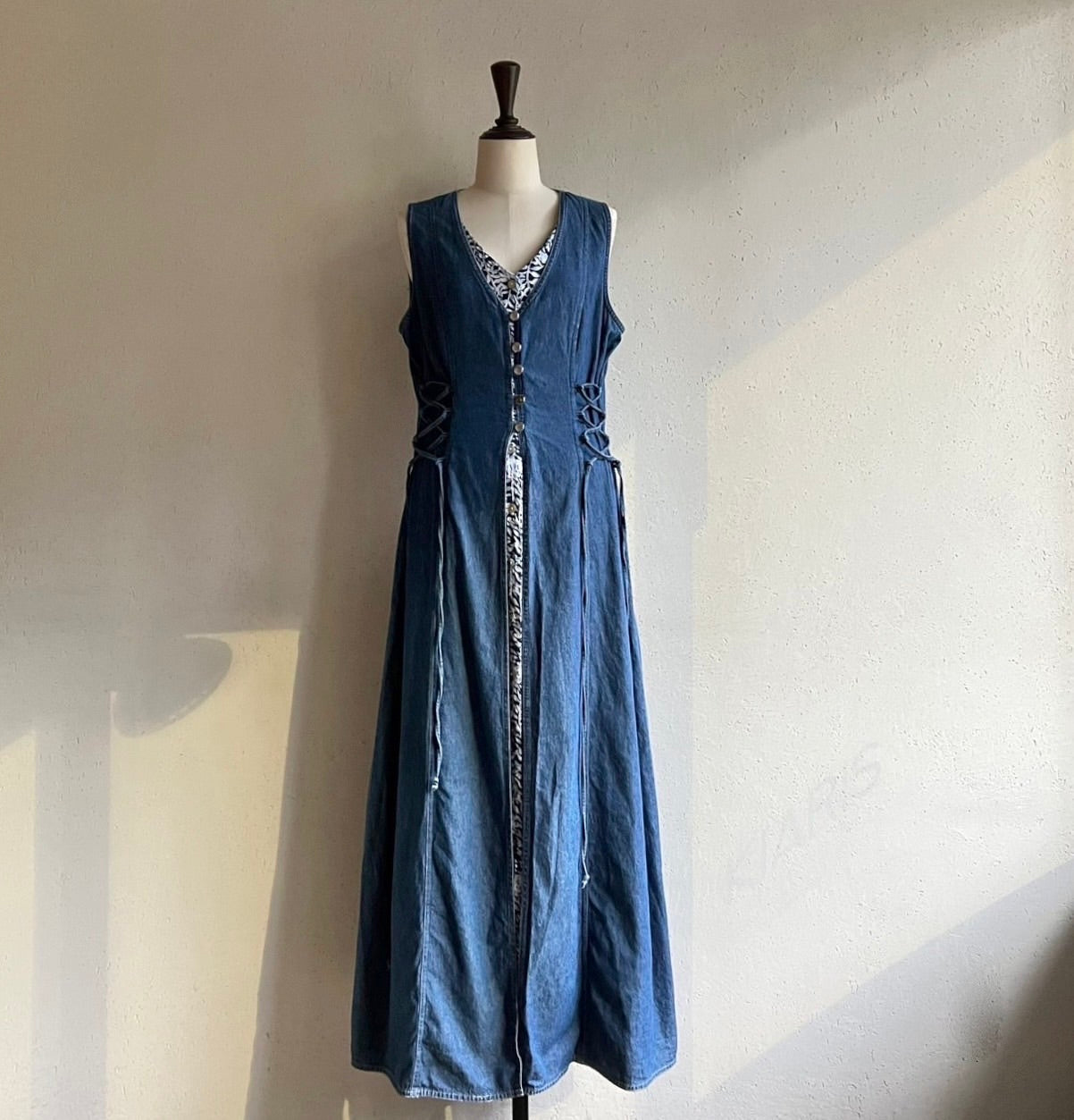 90s Sleeveless Denim Dress
