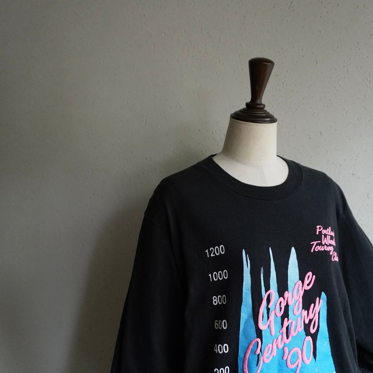 90s Long Sleeves Printed T-shirt Made in USA