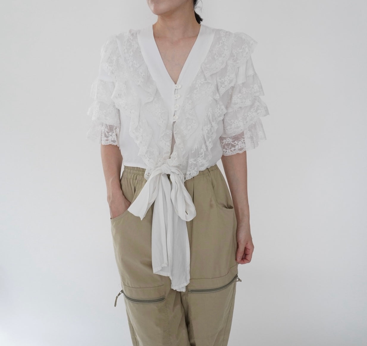 80s Lace Design Blouse