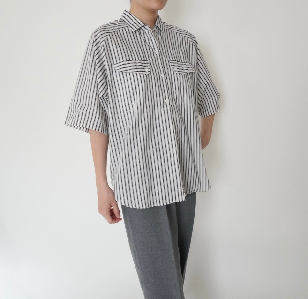 90s Striped Design Shirt