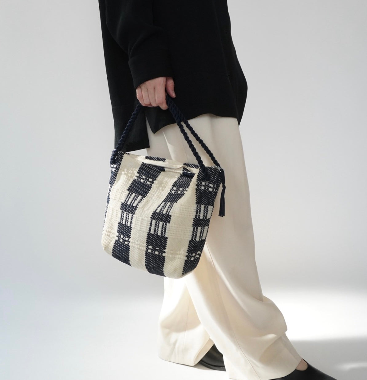 40s Woven Striped Bag