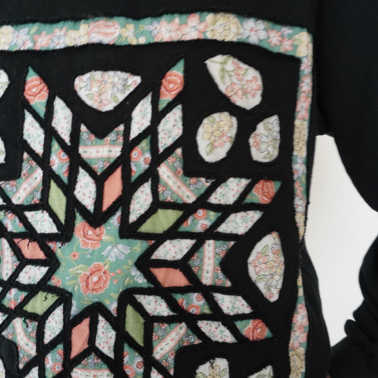 90s Design Sweater Made in USA