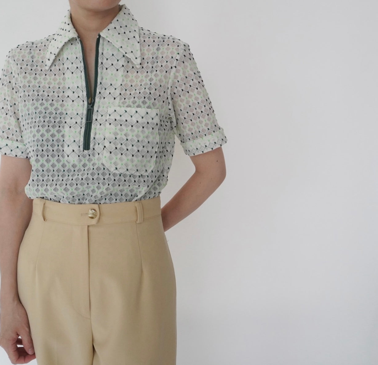 70s Pattern Zip Top