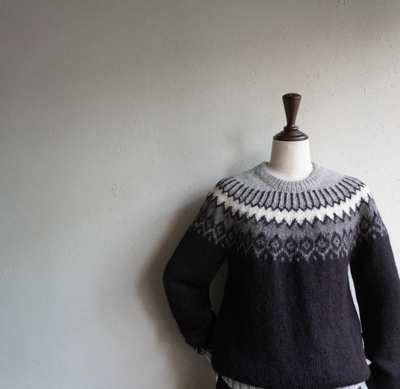80s Hand Knitted in Peru Alpaca Wool Knit