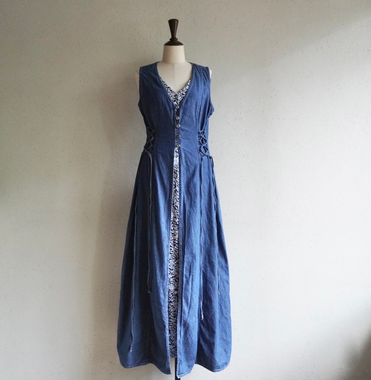 90s Sleeveless Denim Dress
