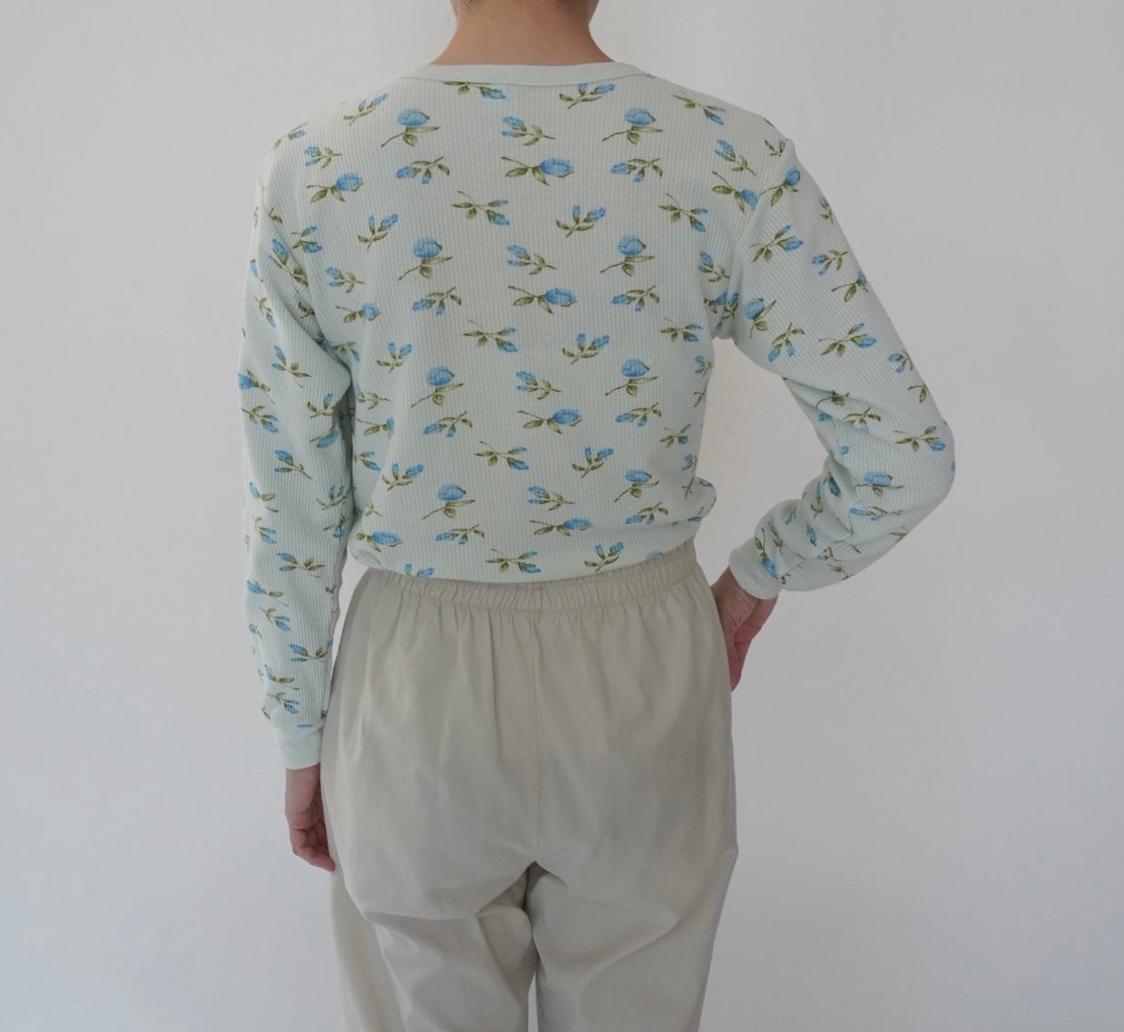 90s Flower Pattern Thermal