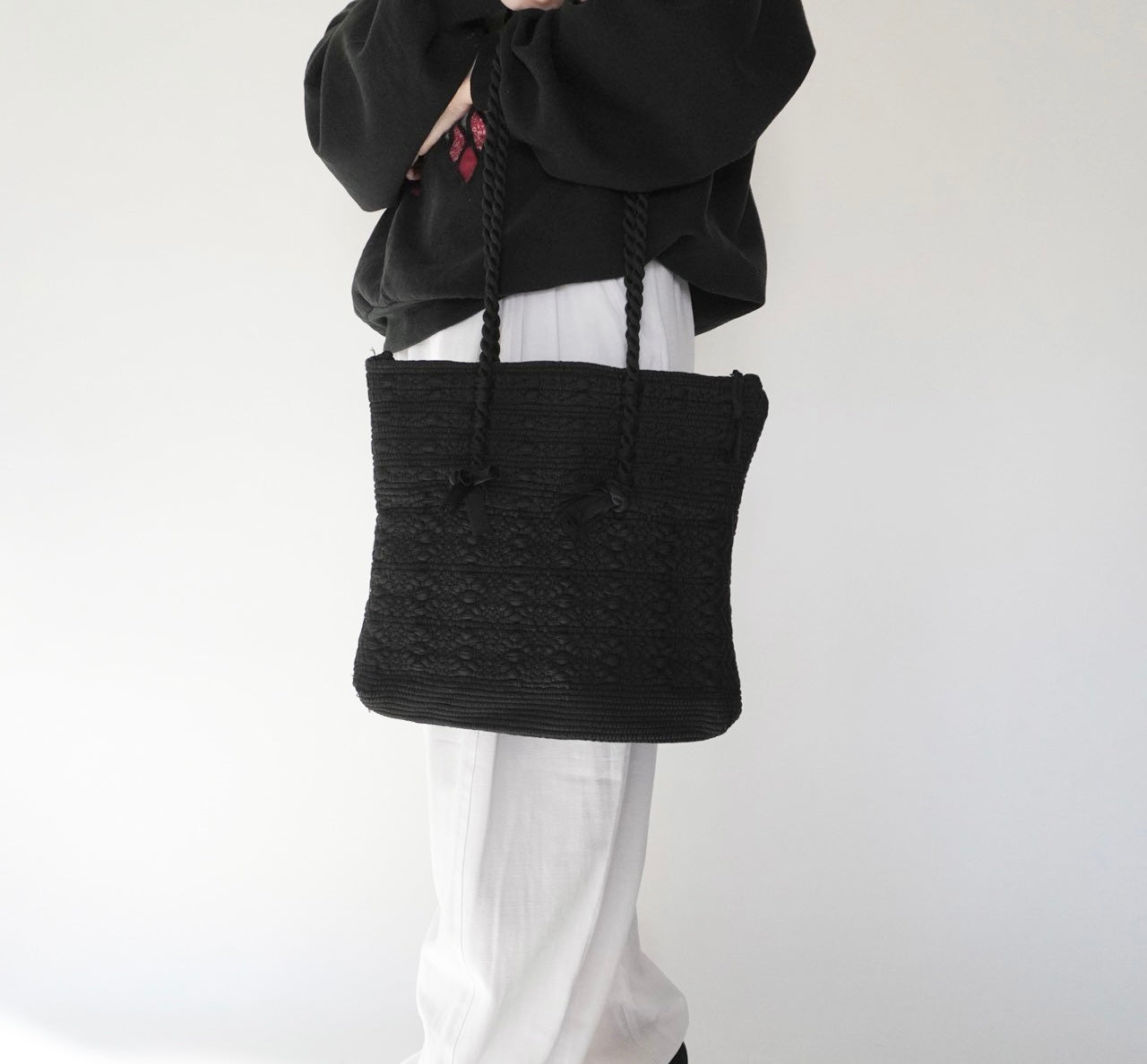40s Woven Black Bag