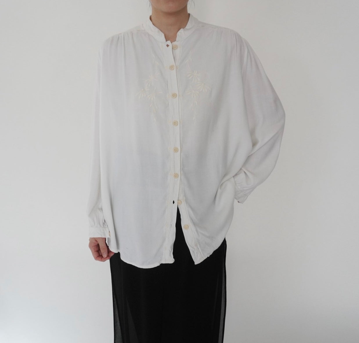 90s Embroidery Rayon Shirt