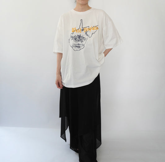 90s Embroidery T-shirt Made in USA