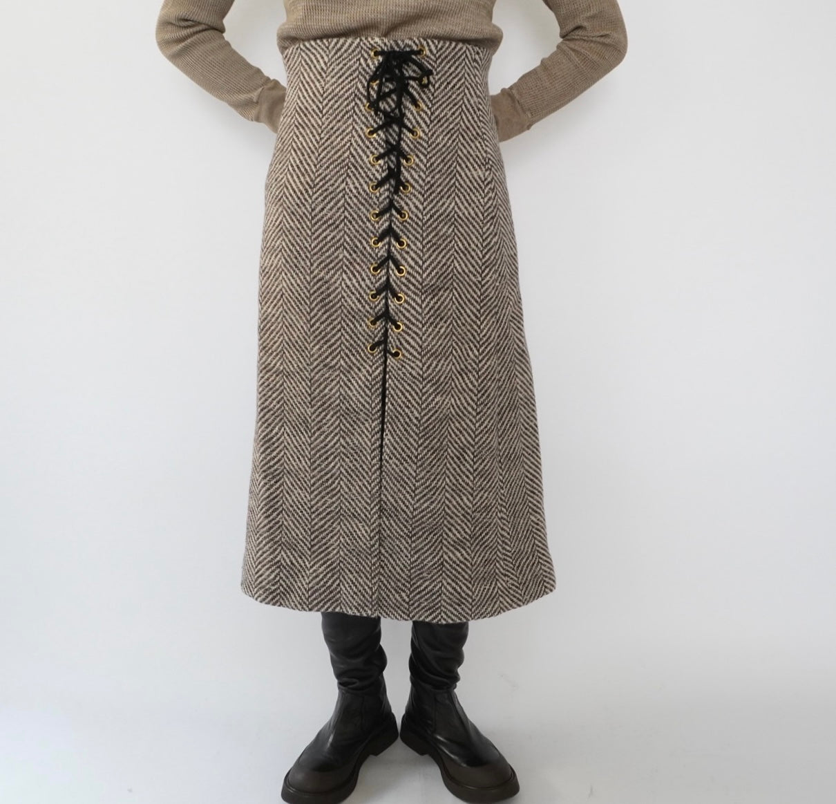 60s,70s "TRAINA BOUTIQUE" Lace Up Design Skirt