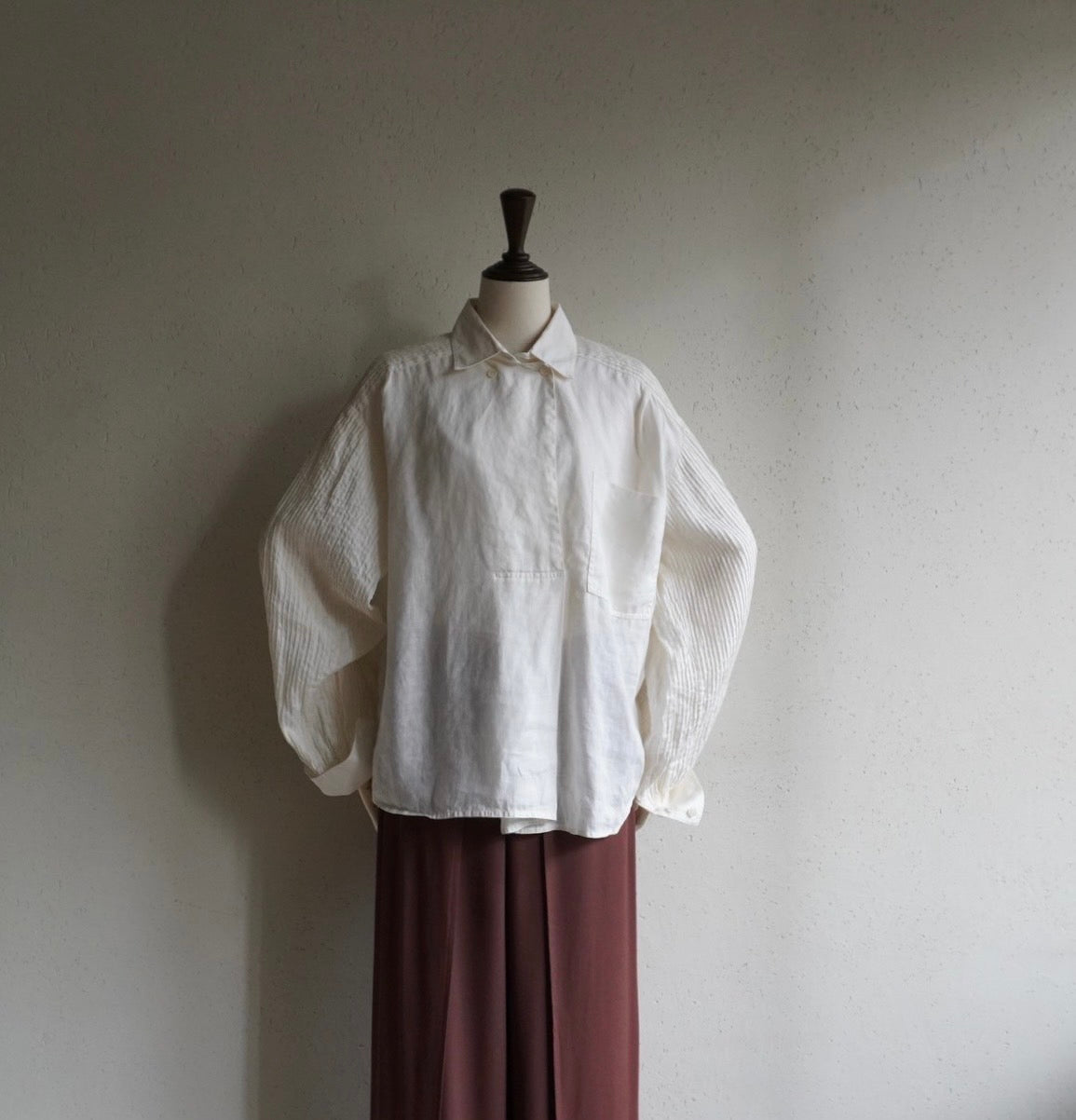 90s Pleated Pullover Shirt