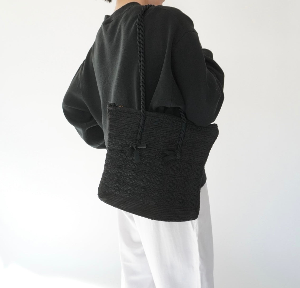 40s Woven Black Bag