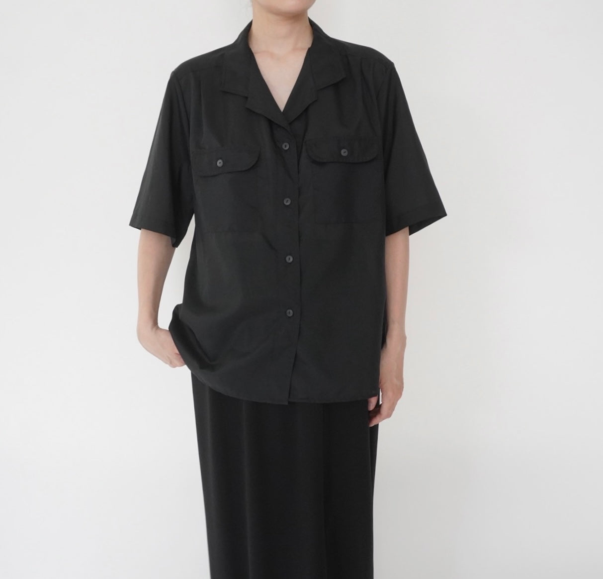 90s Black Shirt