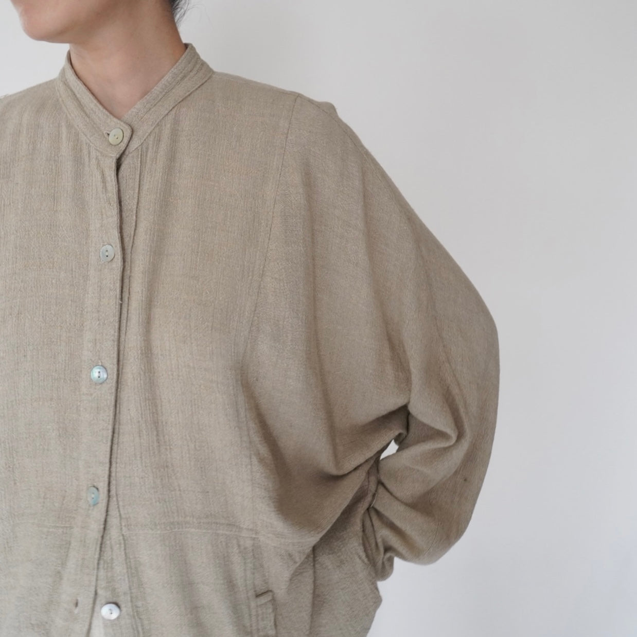 90s Design Beige Blouse