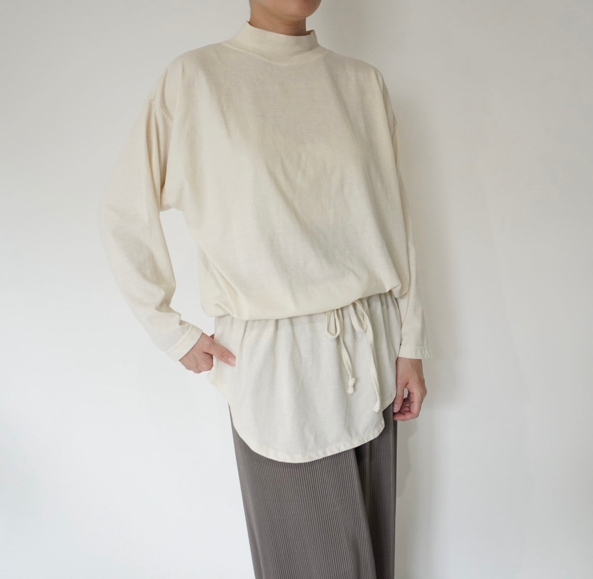 90s Ivory Design Top