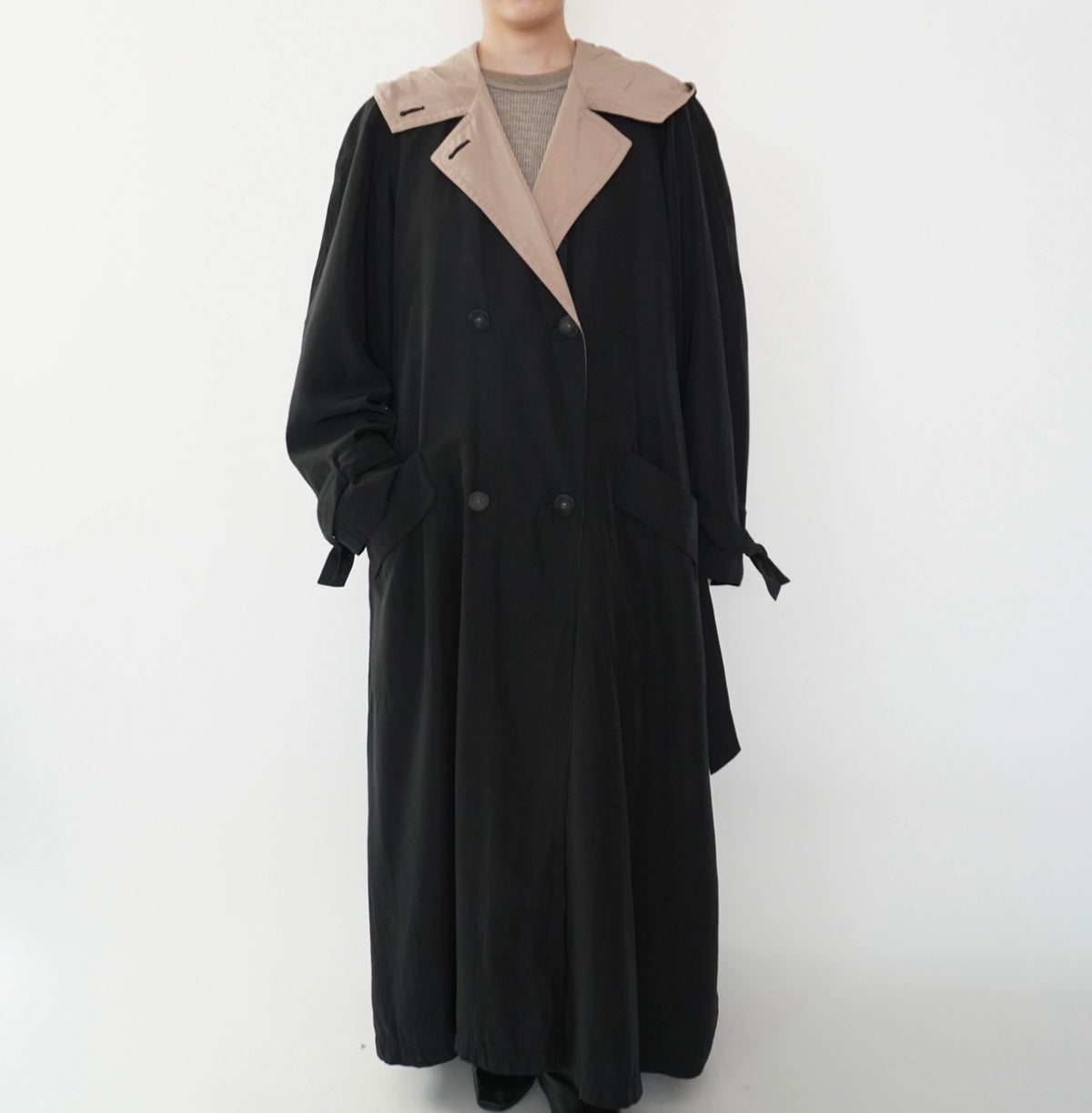 90s Black Design Maxi Coat