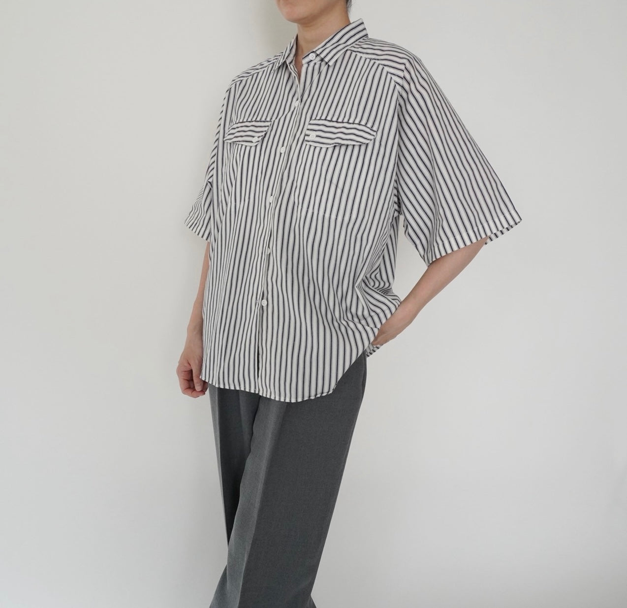 90s Striped Design Shirt